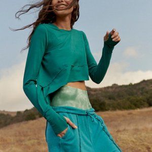 Tempo Long-Sleeve Tee - IVY